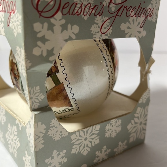 Stamp Design Season’s Greetings 1983 Collectors Edition Glass Ball Ornament USPS - Picture 10 of 13